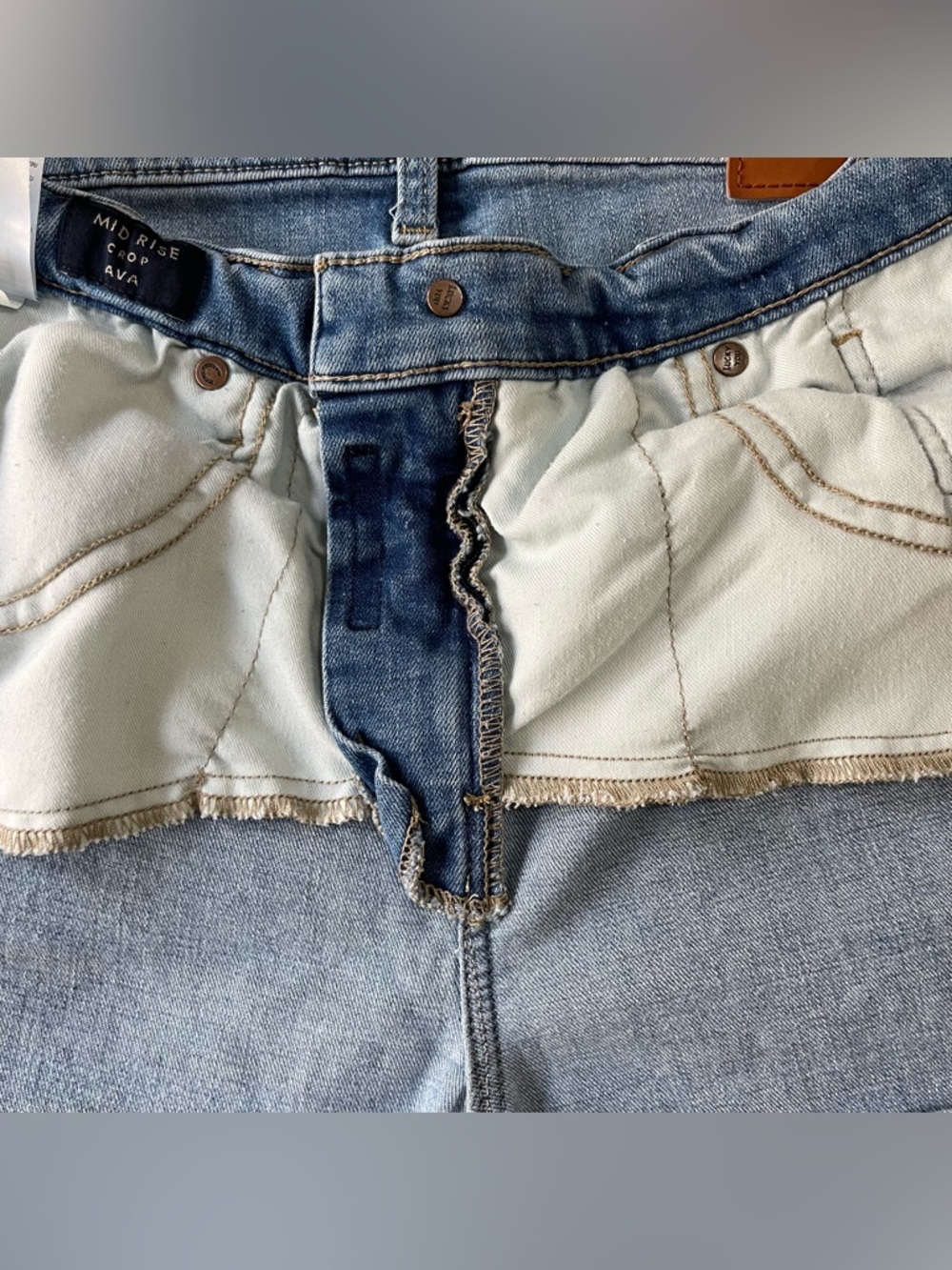 Lucky Brand Women's Size 12 Midi Rise Straight Leg Jeans Light Blue - Picture 16 of 16